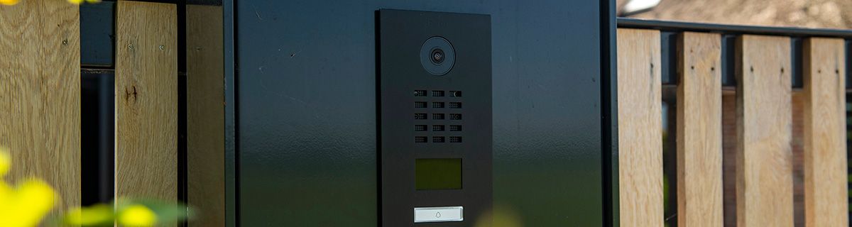 Intercoms header-desktop